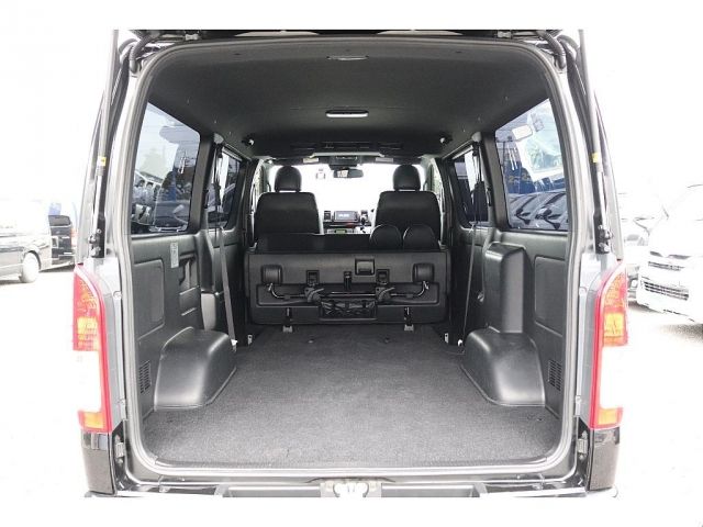 TOYOTA HIACE van 2WD 2020