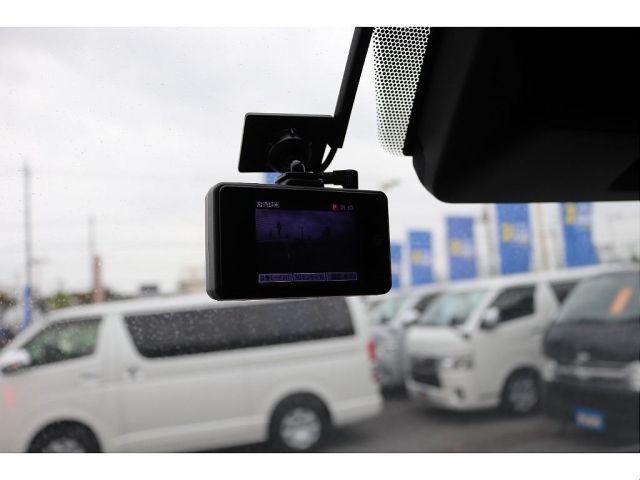 TOYOTA HIACE van 2WD 2020