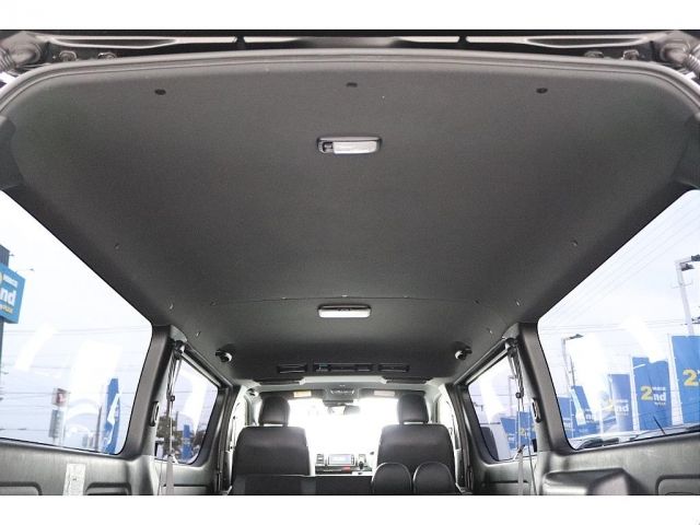 TOYOTA HIACE van 2WD 2020