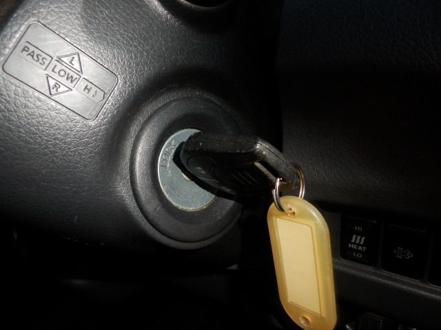 NISSAN NV350 CARAVAN 4WD 2014