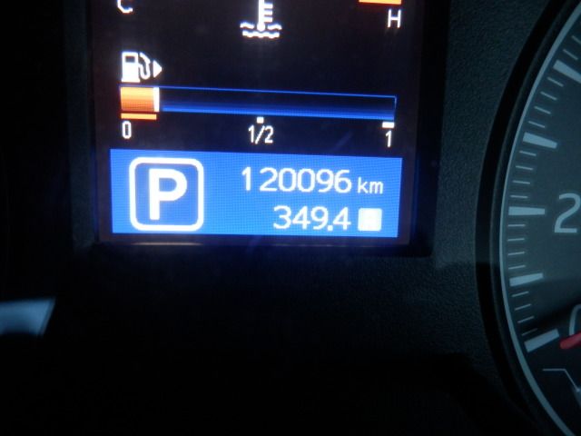 NISSAN NV350 CARAVAN 4WD 2014