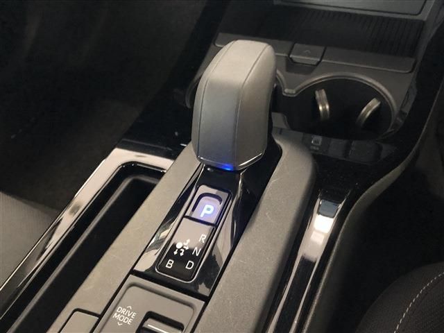 TOYOTA PRIUS 4WD 2023