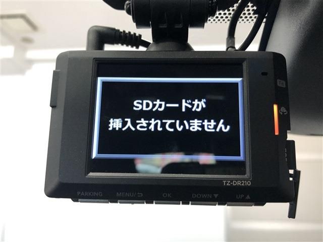 TOYOTA PRIUS 4WD 2023