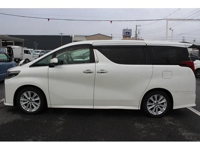 TOYOTA ALPHARD 2018