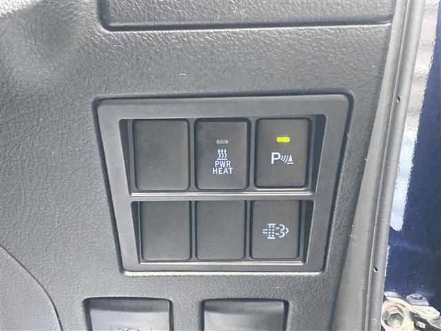 TOYOTA HILUX 4WD 2021