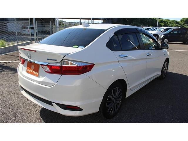 HONDA GRACE HYBRID 2018