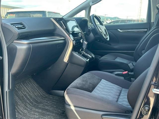 TOYOTA VELLFIRE 2019