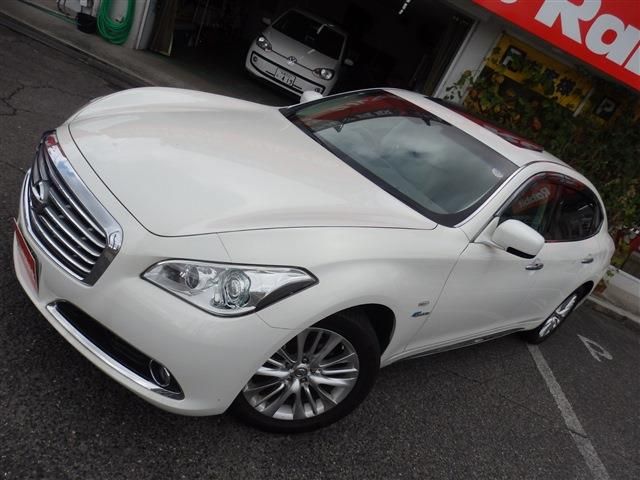 NISSAN CIMA HYBRID 2012