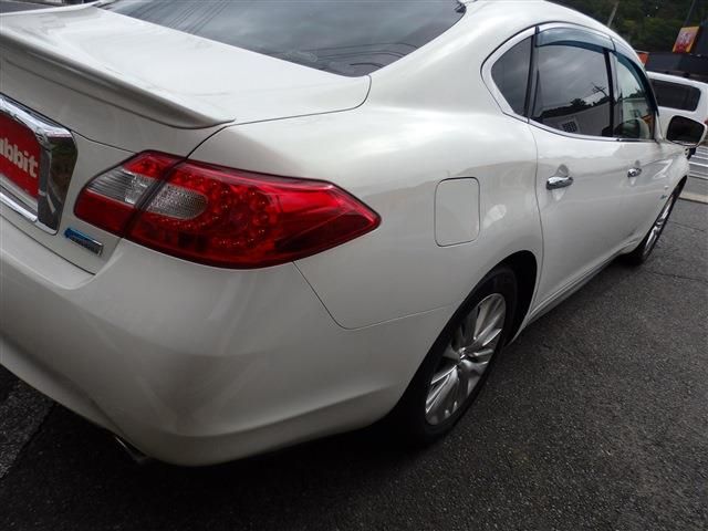 NISSAN CIMA HYBRID 2012