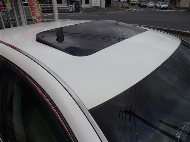 NISSAN CIMA HYBRID 2012