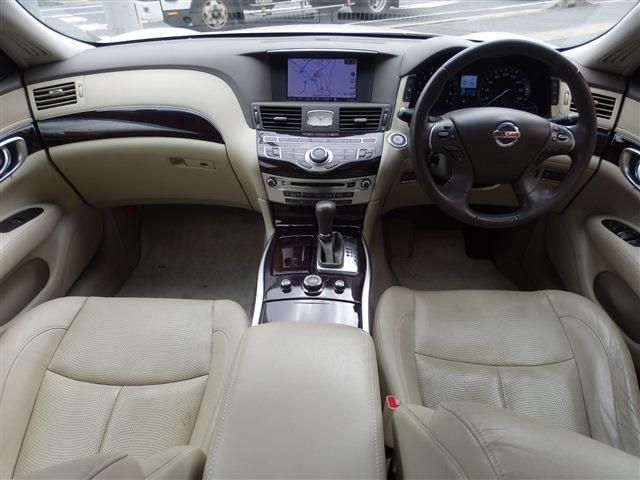 NISSAN CIMA HYBRID 2012