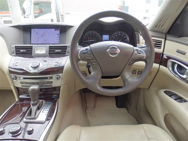 NISSAN CIMA HYBRID 2012