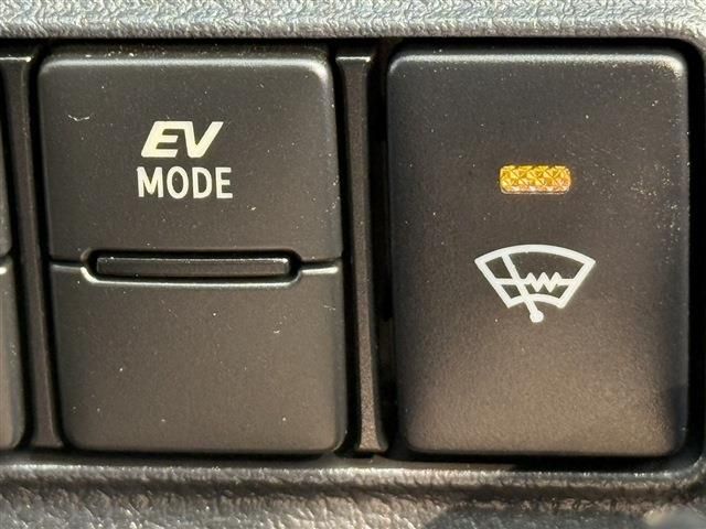 TOYOTA SIENTA HYBRID 2019