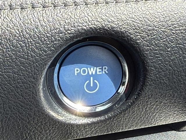 TOYOTA SIENTA HYBRID 2019