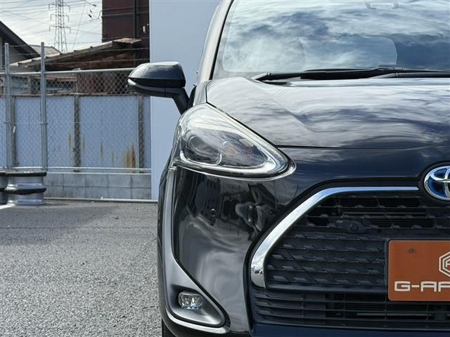 TOYOTA SIENTA HYBRID 2019