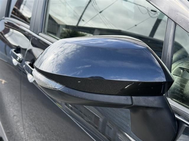 TOYOTA SIENTA HYBRID 2019