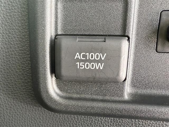 TOYOTA SIENTA HYBRID 2023