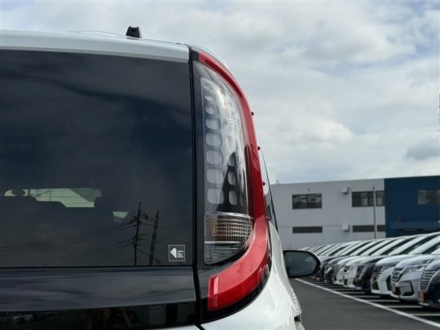 TOYOTA SIENTA HYBRID 2023