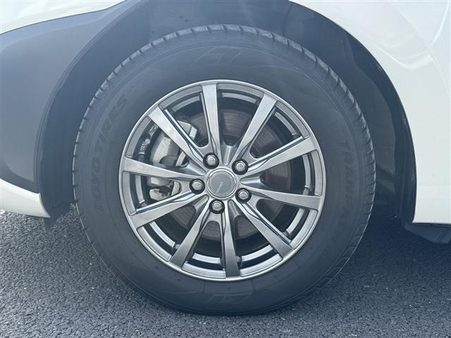 TOYOTA SIENTA HYBRID 2023