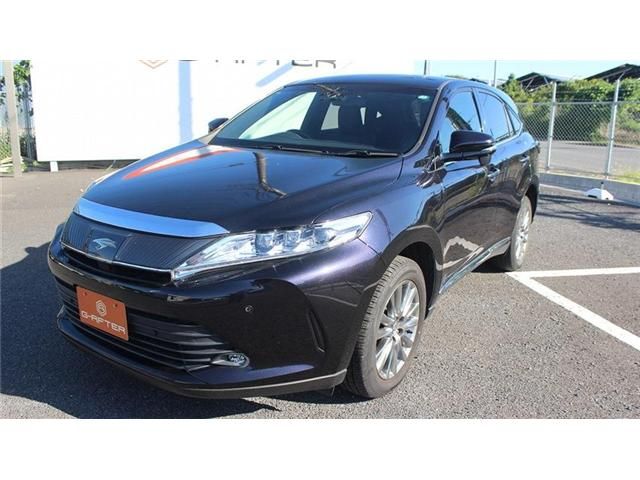 TOYOTA HARRIER 2WD 2017