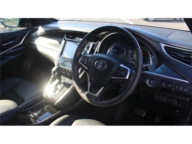 TOYOTA HARRIER 2WD 2017