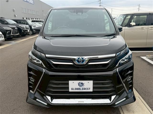 TOYOTA VOXY 2020