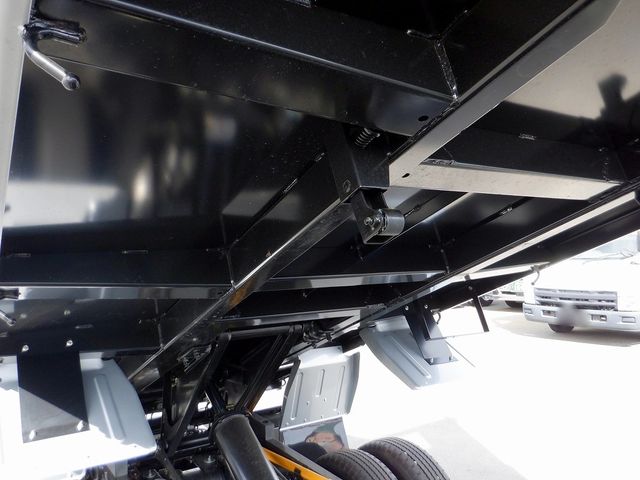 MITSUBISHI CANTER 2025