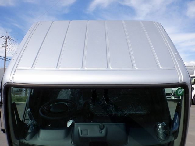 MITSUBISHI CANTER 2025