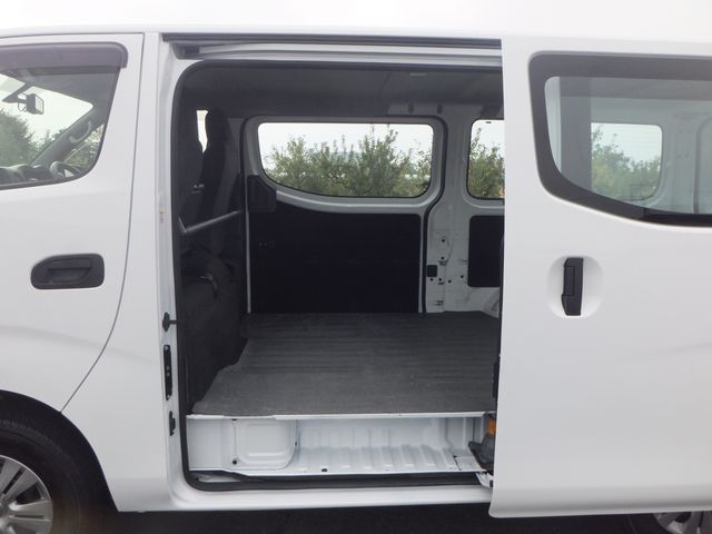 NISSAN NV350 CARAVAN 4WD 2021