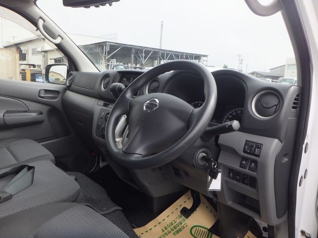 NISSAN NV350 CARAVAN 4WD 2021