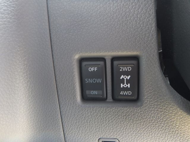 NISSAN NV350 CARAVAN 4WD 2021