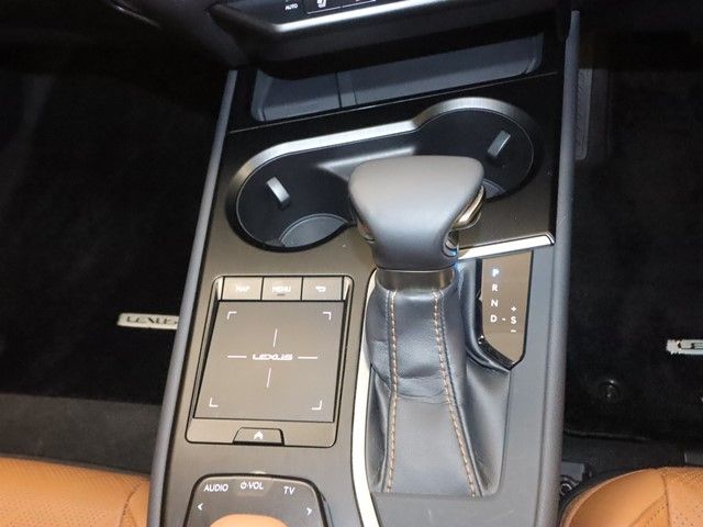 TOYOTA LEXUS UX250h 2019