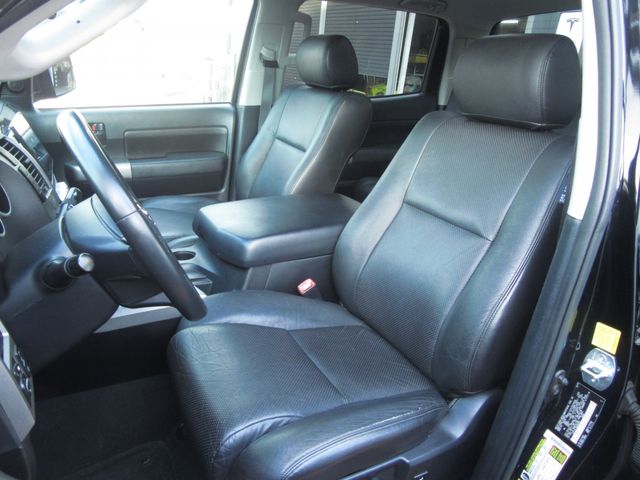 TOYOTA TANDORA 2WD 2013