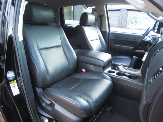 TOYOTA TANDORA 2WD 2013