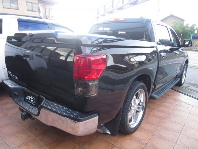 TOYOTA TANDORA 2WD 2013