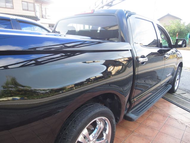 TOYOTA TANDORA 2WD 2013