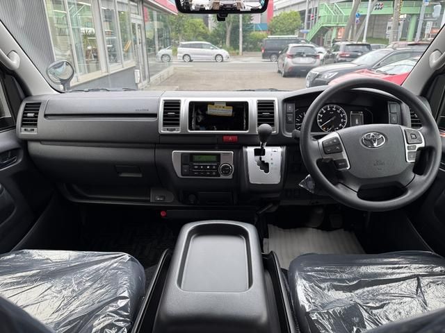 TOYOTA HIACE van 2WD 2025