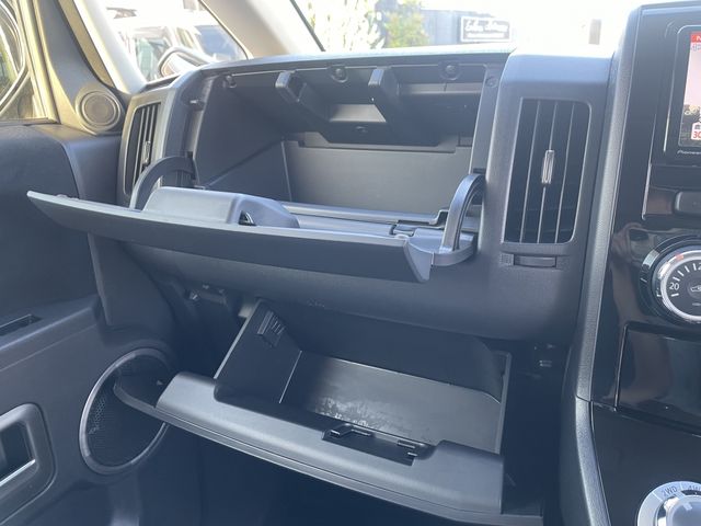 MITSUBISHI DELICA D:5 4WD 2014