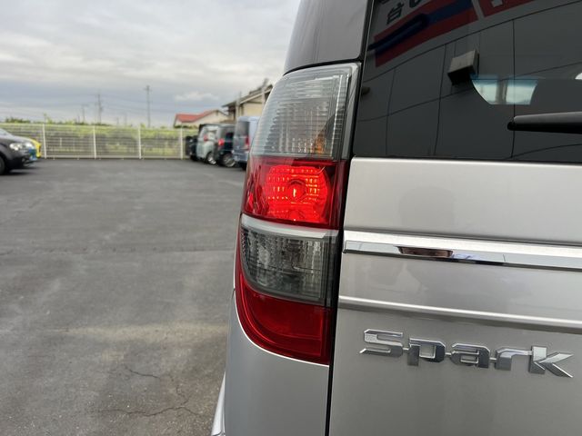 HONDA ZEST SPARK 2010