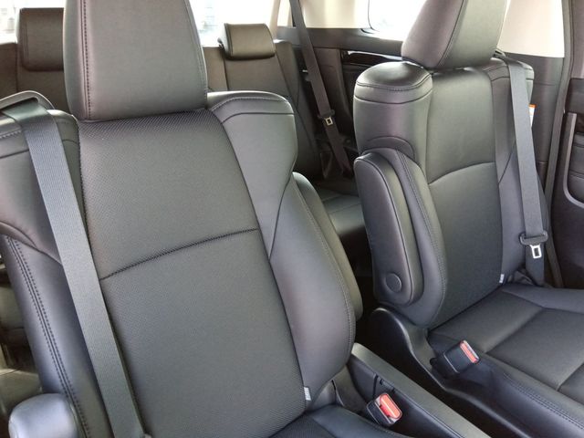 TOYOTA VELLFIRE  HYBRID 4WD 2019