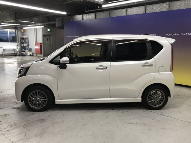 DAIHATSU MOVE CUSTOM 2017