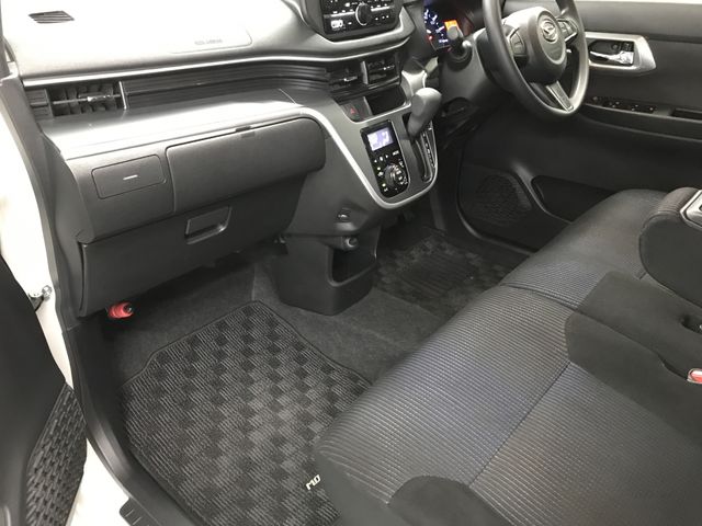 DAIHATSU MOVE CUSTOM 2017