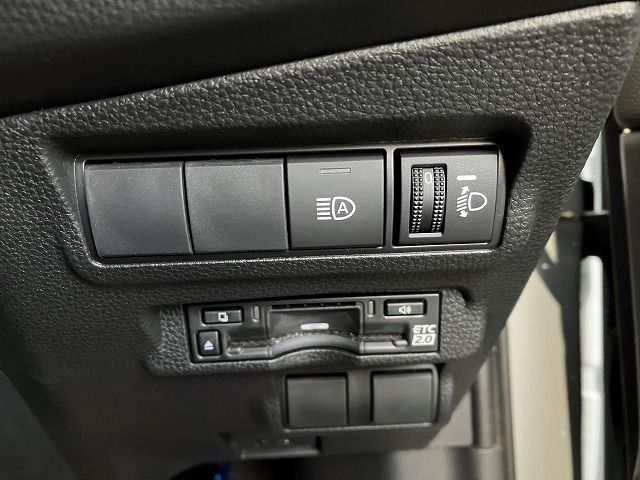 TOYOTA COROLLA CROSS HYBRID 2024