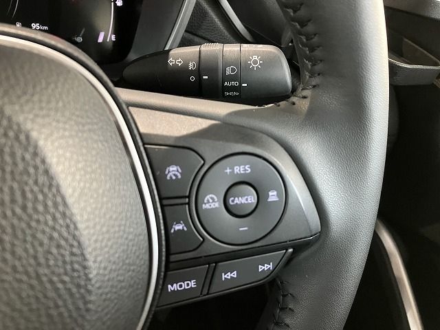 TOYOTA COROLLA CROSS HYBRID 2024