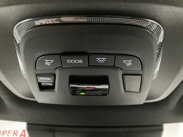 TOYOTA COROLLA CROSS HYBRID 2024