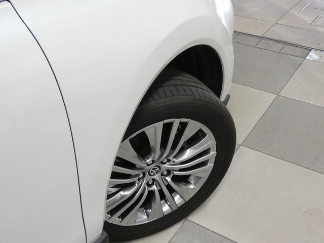 TOYOTA HARRIER 4WD 2020