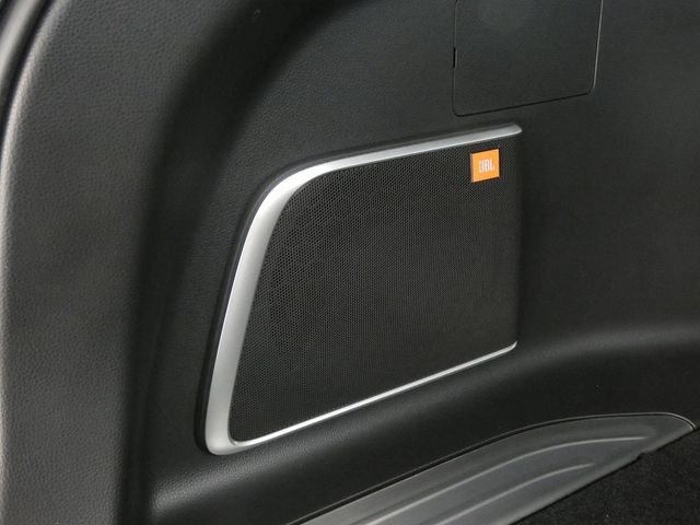 TOYOTA HARRIER 4WD 2020