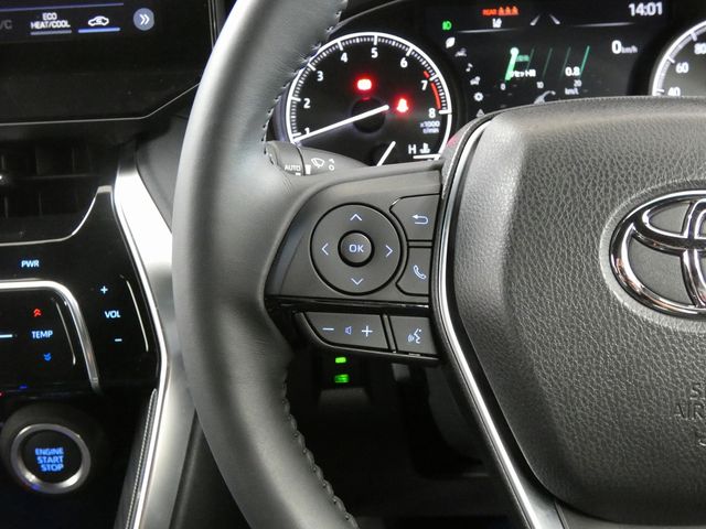 TOYOTA HARRIER 4WD 2020