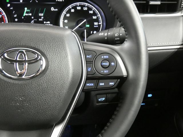 TOYOTA HARRIER 4WD 2020