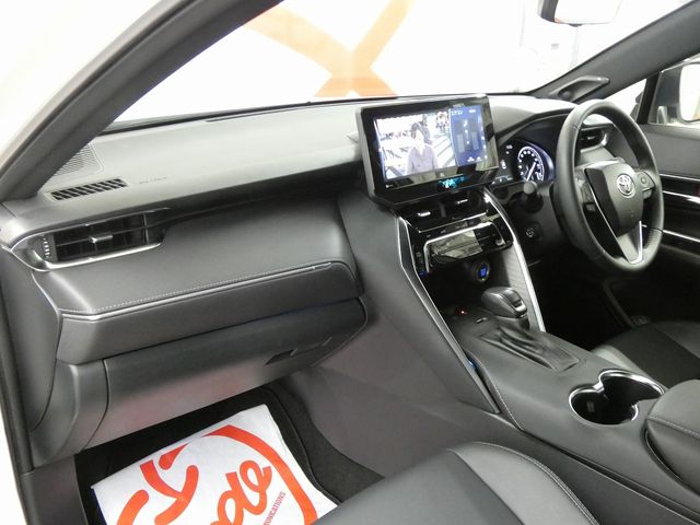 TOYOTA HARRIER 4WD 2020